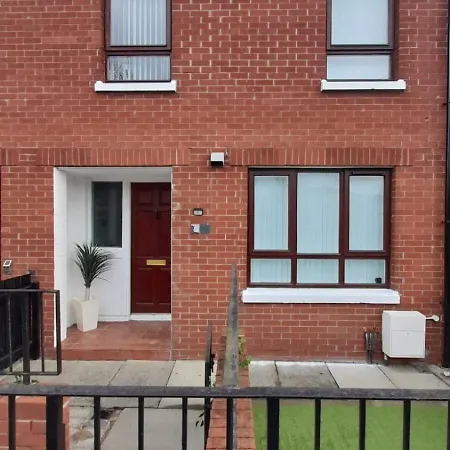 293 Holiday Home- Free On Site Parking Belfast Esterno foto