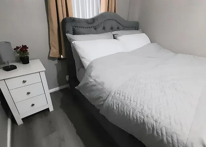 293 Holiday Home- Free On Site Parking